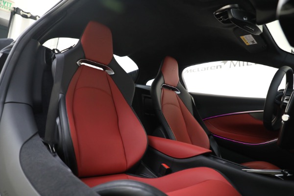 New 2023 McLaren Artura TechLux for sale $274,210 at Bentley Greenwich in Greenwich CT 06830 22