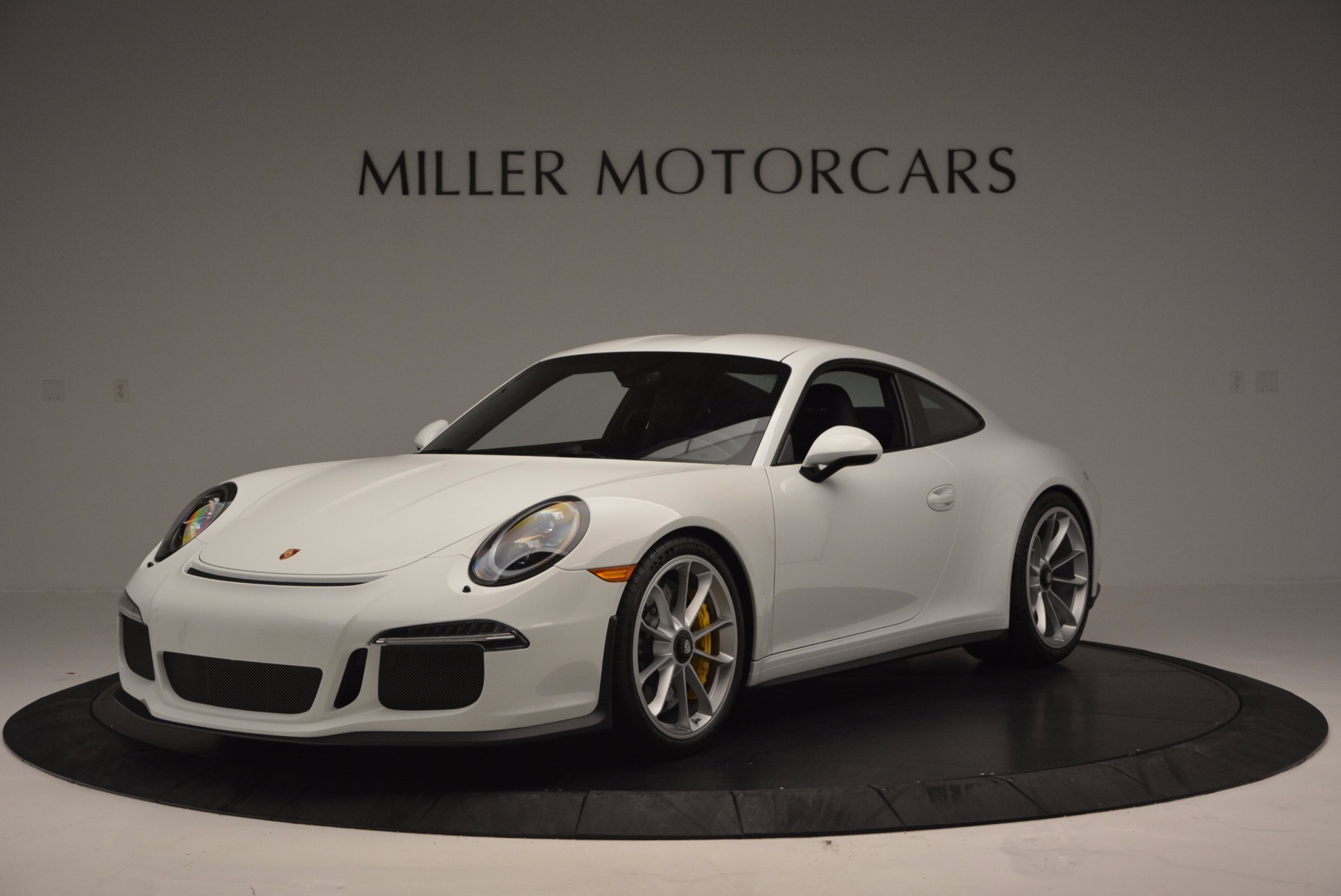 Used 2016 Porsche 911 R for sale Sold at Bentley Greenwich in Greenwich CT 06830 1