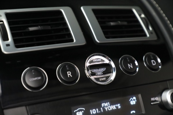 Used 2009 Aston Martin V8 Vantage Roadster for sale $59,900 at Bentley Greenwich in Greenwich CT 06830 23