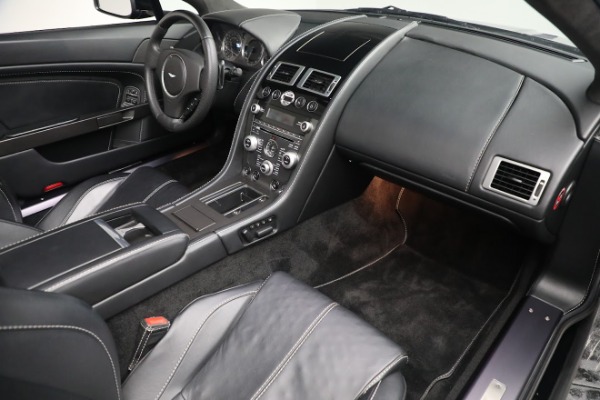 Used 2009 Aston Martin V8 Vantage Roadster for sale $59,900 at Bentley Greenwich in Greenwich CT 06830 28