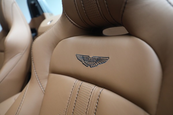 New 2023 Aston Martin Vantage V8 for sale $201,486 at Bentley Greenwich in Greenwich CT 06830 22