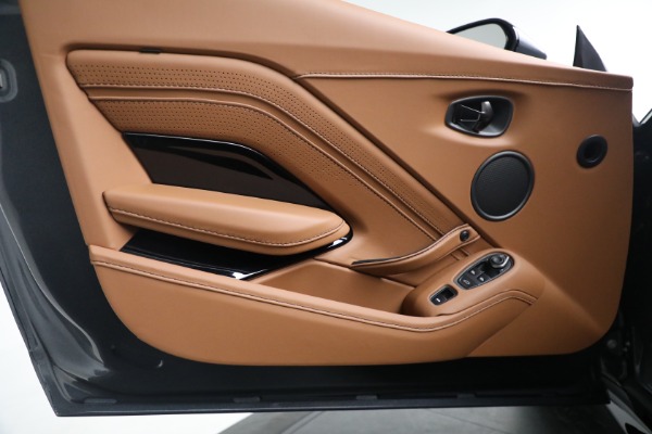 New 2023 Aston Martin Vantage V8 for sale $201,486 at Bentley Greenwich in Greenwich CT 06830 23