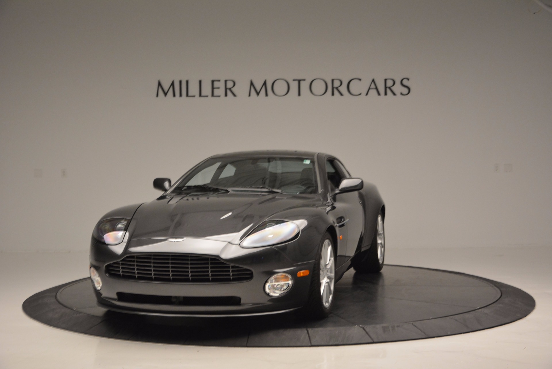 Used 2005 Aston Martin V12 Vanquish S for sale Sold at Bentley Greenwich in Greenwich CT 06830 1