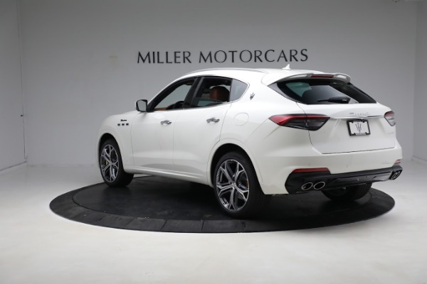 New 2023 Maserati Levante Modena for sale Sold at Bentley Greenwich in Greenwich CT 06830 5