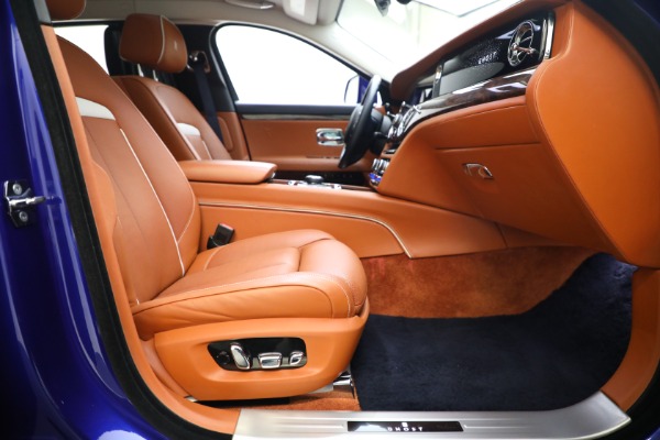 Used 2022 Rolls-Royce Ghost EWB for sale $345,900 at Bentley Greenwich in Greenwich CT 06830 27