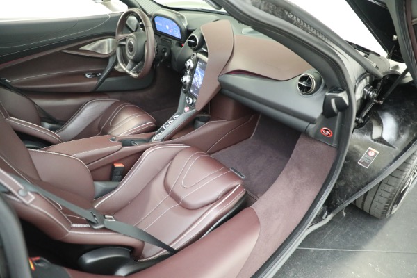 Used 2018 McLaren 720S Luxury for sale $264,900 at Bentley Greenwich in Greenwich CT 06830 22