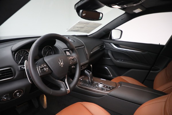 New 2023 Maserati Levante GT for sale $107,610 at Bentley Greenwich in Greenwich CT 06830 16