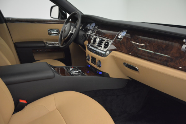 Used 2011 Rolls-Royce Ghost for sale Sold at Bentley Greenwich in Greenwich CT 06830 27