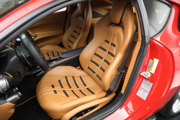 Used 2018 Ferrari 812 Superfast for sale $395,900 at Bentley Greenwich in Greenwich CT 06830 15