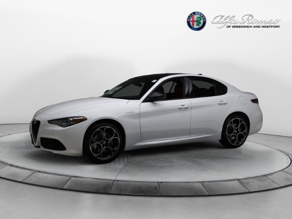 New 2023 Alfa Romeo Giulia Veloce for sale Sold at Bentley Greenwich in Greenwich CT 06830 3