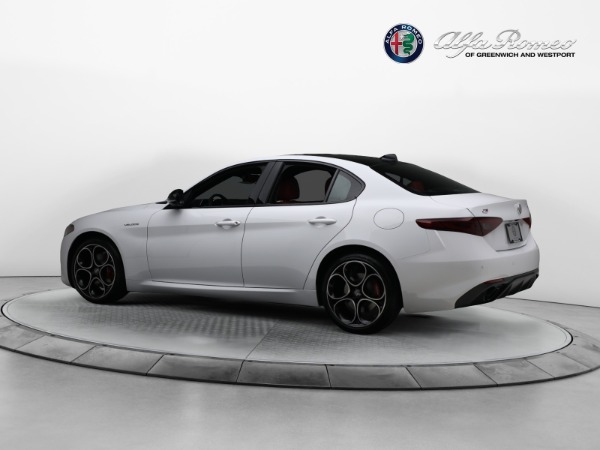 New 2023 Alfa Romeo Giulia Veloce for sale Sold at Bentley Greenwich in Greenwich CT 06830 5