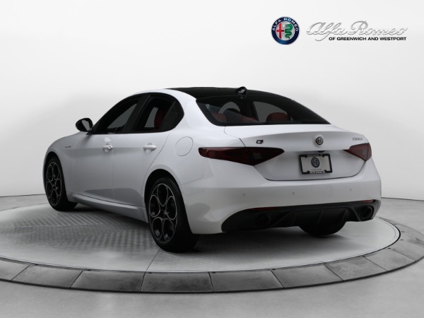 New 2023 Alfa Romeo Giulia Veloce for sale Sold at Bentley Greenwich in Greenwich CT 06830 6