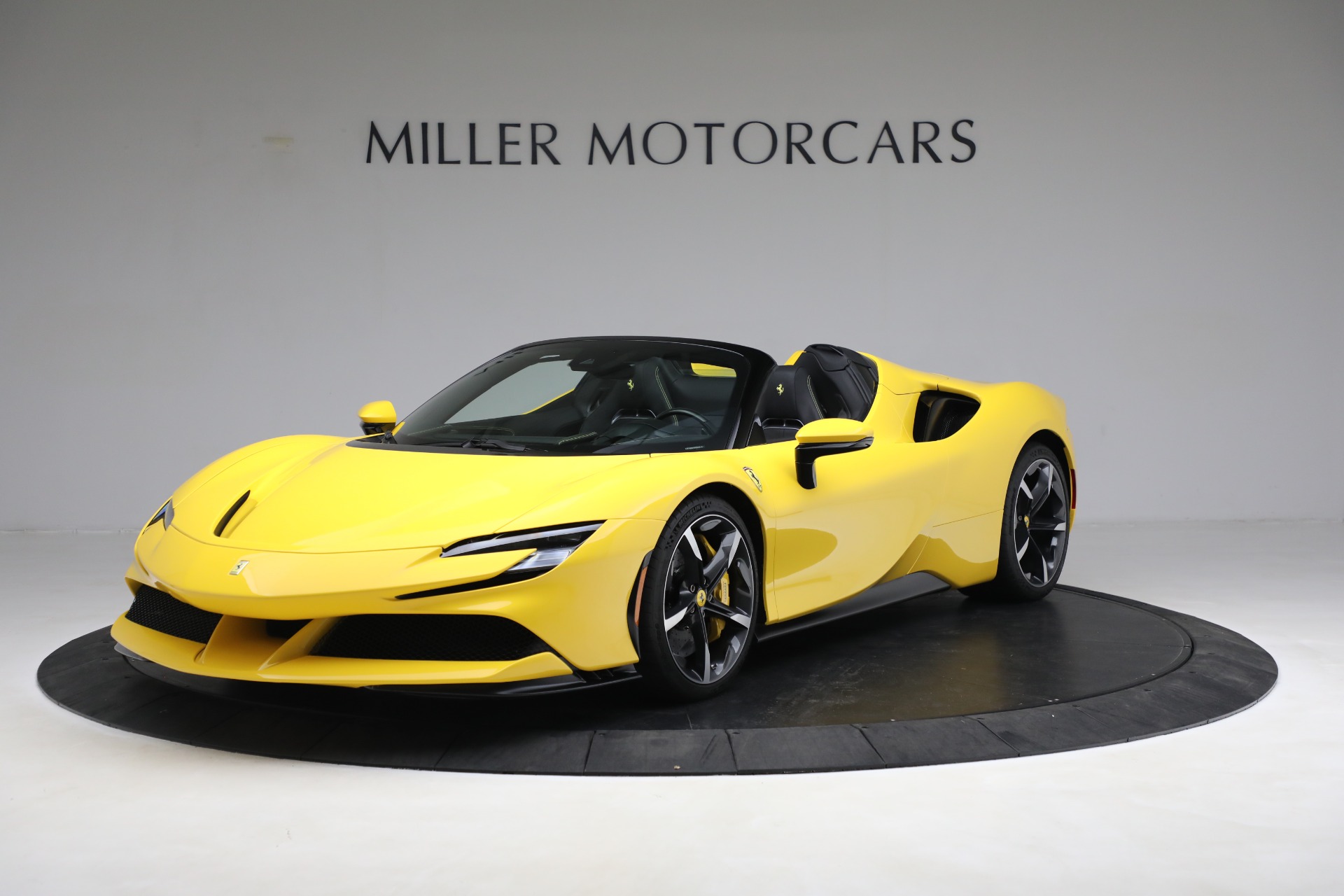 Used 2022 Ferrari SF90 Spider for sale $839,900 at Bentley Greenwich in Greenwich CT 06830 1