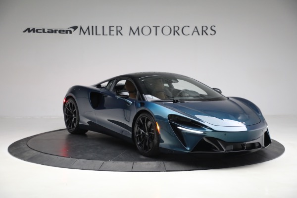 New 2023 McLaren Artura TechLux for sale $263,525 at Bentley Greenwich in Greenwich CT 06830 11