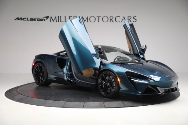 New 2023 McLaren Artura TechLux for sale $263,525 at Bentley Greenwich in Greenwich CT 06830 16