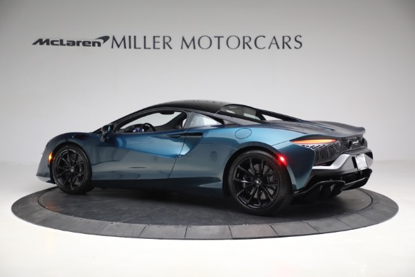 New 2023 McLaren Artura TechLux for sale $263,525 at Bentley Greenwich in Greenwich CT 06830 4