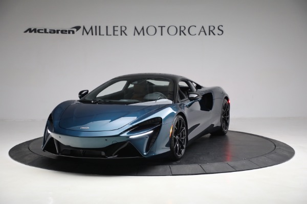 New 2023 McLaren Artura TechLux for sale Sold at Bentley Greenwich in Greenwich CT 06830 1