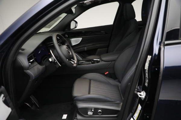 New 2023 Maserati Grecale PrimaSerie Modena for sale $94,101 at Bentley Greenwich in Greenwich CT 06830 17