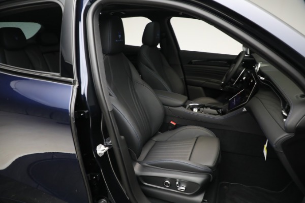 New 2023 Maserati Grecale PrimaSerie Modena for sale $94,101 at Bentley Greenwich in Greenwich CT 06830 20