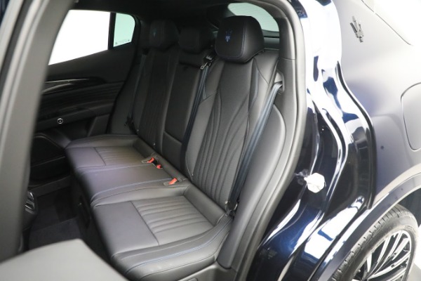 New 2023 Maserati Grecale PrimaSerie Modena for sale $94,101 at Bentley Greenwich in Greenwich CT 06830 24