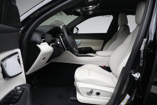 New 2023 Maserati Grecale Modena for sale $85,101 at Bentley Greenwich in Greenwich CT 06830 14