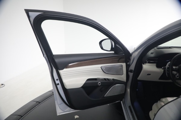 Used 2023 Maserati Grecale Modena for sale $44,900 at Bentley Greenwich in Greenwich CT 06830 23