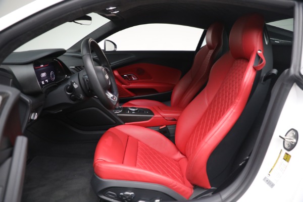 Used 2017 Audi R8 5.2 quattro V10 for sale Sold at Bentley Greenwich in Greenwich CT 06830 14