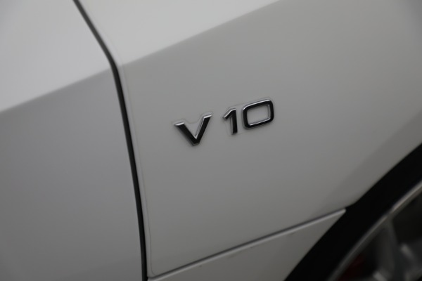 Used 2017 Audi R8 5.2 quattro V10 for sale Sold at Bentley Greenwich in Greenwich CT 06830 22