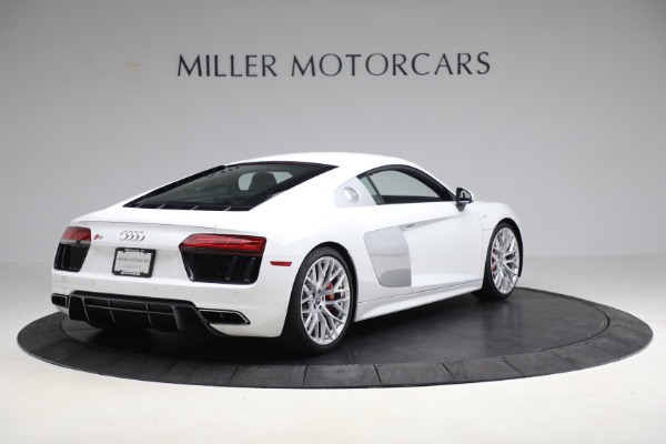 Used 2017 Audi R8 5.2 quattro V10 for sale Sold at Bentley Greenwich in Greenwich CT 06830 7