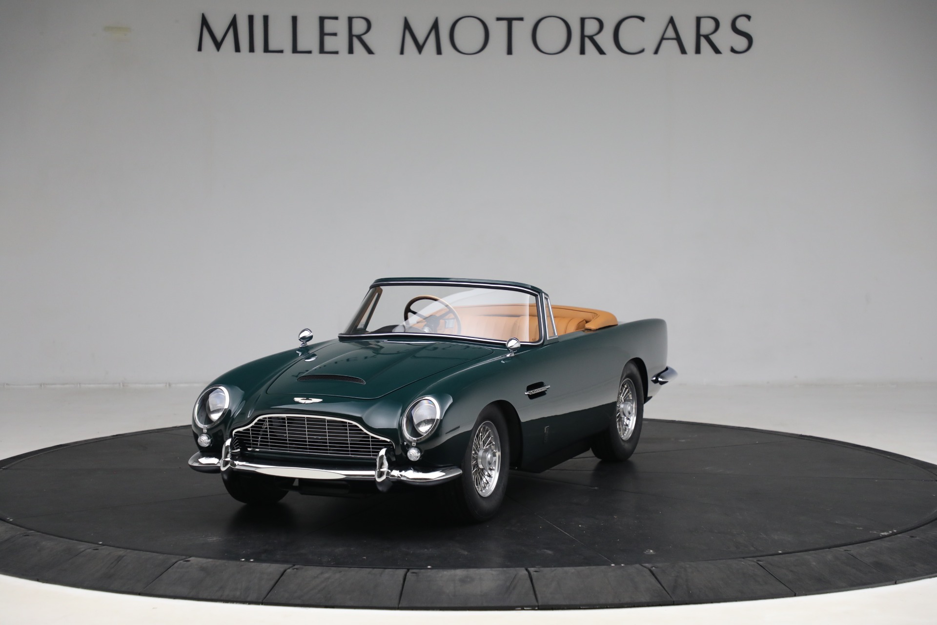 New 2023 Aston Martin DB5 for sale $78,000 at Bentley Greenwich in Greenwich CT 06830 1