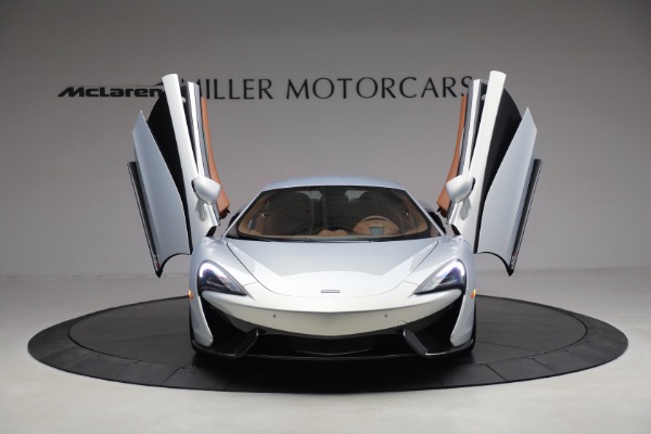 Used 2017 McLaren 570S for sale $166,900 at Bentley Greenwich in Greenwich CT 06830 13
