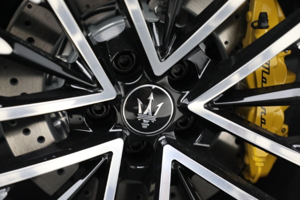 New 2023 Maserati Grecale Trofeo for sale $121,455 at Bentley Greenwich in Greenwich CT 06830 26