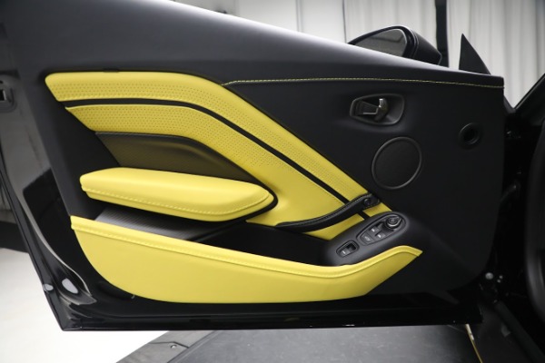 Used 2023 Aston Martin Vantage V12 for sale $412,286 at Bentley Greenwich in Greenwich CT 06830 25