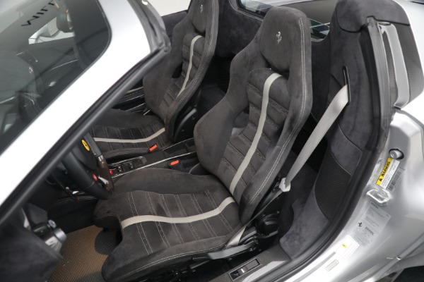 Used 2020 Ferrari 488 Pista Spider for sale $729,900 at Bentley Greenwich in Greenwich CT 06830 21
