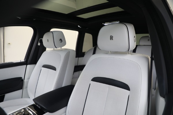Used 2020 Rolls-Royce Cullinan for sale $305,900 at Bentley Greenwich in Greenwich CT 06830 21