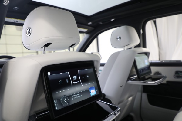 Used 2020 Rolls-Royce Cullinan for sale $305,900 at Bentley Greenwich in Greenwich CT 06830 22