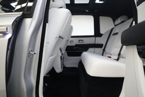 Used 2020 Rolls-Royce Cullinan for sale $305,900 at Bentley Greenwich in Greenwich CT 06830 23