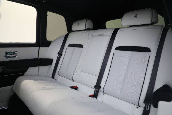 Used 2020 Rolls-Royce Cullinan for sale $305,900 at Bentley Greenwich in Greenwich CT 06830 24