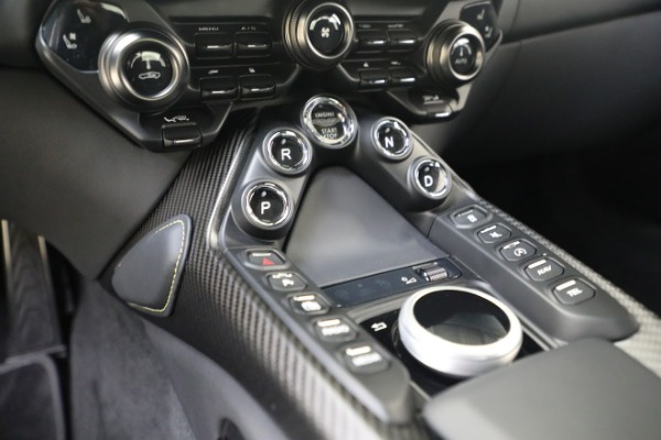 Used 2023 Aston Martin Vantage V8 for sale $139,900 at Bentley Greenwich in Greenwich CT 06830 17