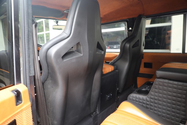Used 1983 Land Rover Defender 110 Double Cab 6x6 Edition for sale $399,900 at Bentley Greenwich in Greenwich CT 06830 10