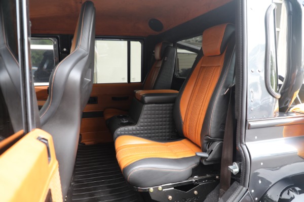 Used 1983 Land Rover Defender 110 Double Cab 6x6 Edition for sale $399,900 at Bentley Greenwich in Greenwich CT 06830 11