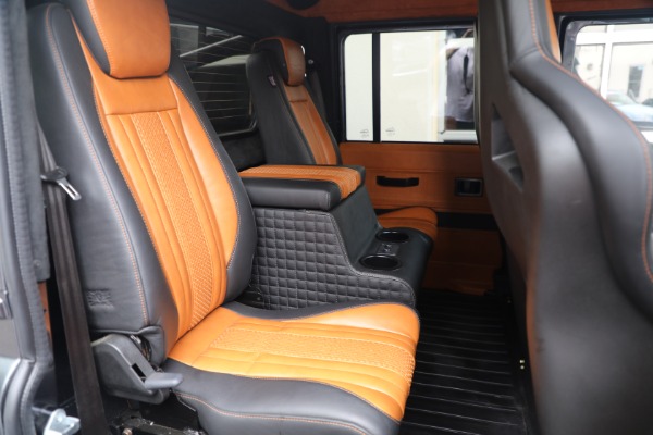 Used 1983 Land Rover Defender 110 Double Cab 6x6 Edition for sale $399,900 at Bentley Greenwich in Greenwich CT 06830 15