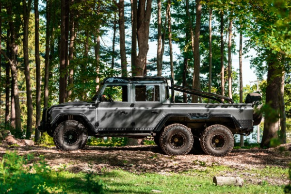 Used 1983 Land Rover Defender 110 Double Cab 6x6 Edition for sale $399,900 at Bentley Greenwich in Greenwich CT 06830 21