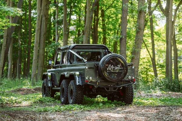 Used 1983 Land Rover Defender 110 Double Cab 6x6 Edition for sale $399,900 at Bentley Greenwich in Greenwich CT 06830 23