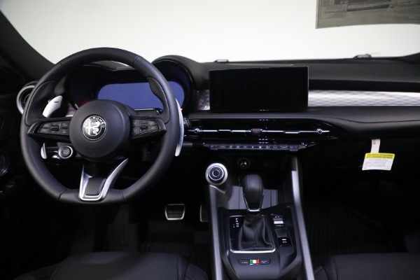New 2024 Alfa Romeo Tonale Veloce for sale Sold at Bentley Greenwich in Greenwich CT 06830 25