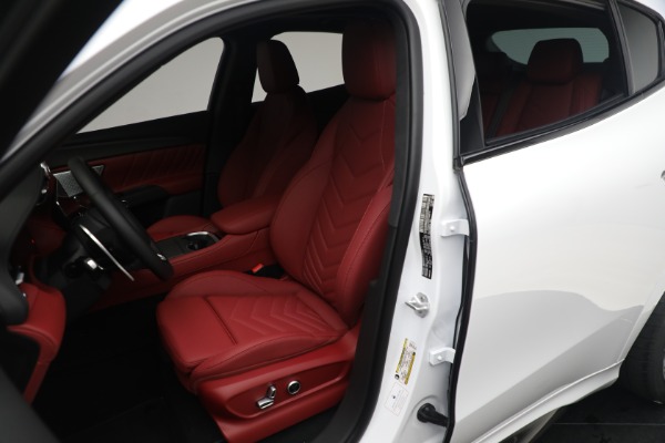 New 2023 Maserati Grecale Trofeo for sale $110,095 at Bentley Greenwich in Greenwich CT 06830 16