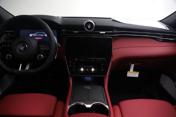 New 2023 Maserati Grecale Trofeo for sale $110,095 at Bentley Greenwich in Greenwich CT 06830 23