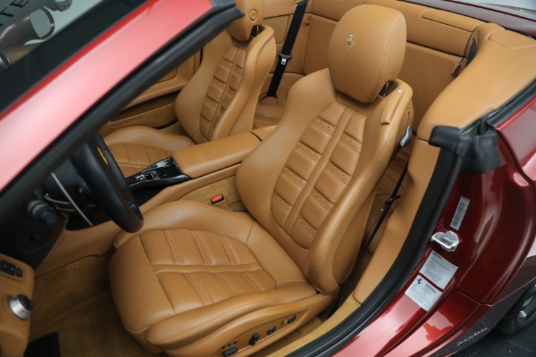 Used 2014 Ferrari California for sale $136,900 at Bentley Greenwich in Greenwich CT 06830 21