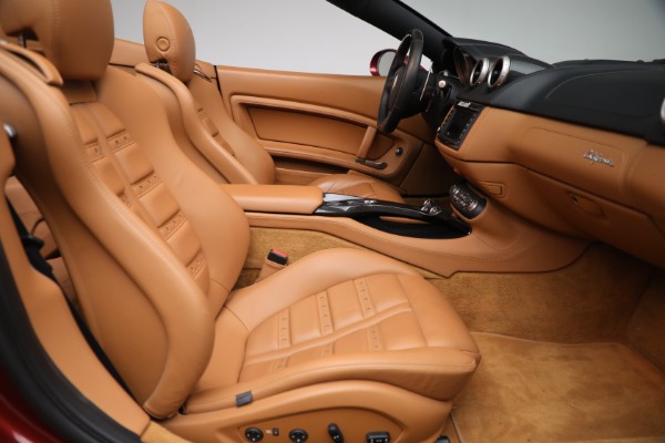 Used 2014 Ferrari California for sale $136,900 at Bentley Greenwich in Greenwich CT 06830 24