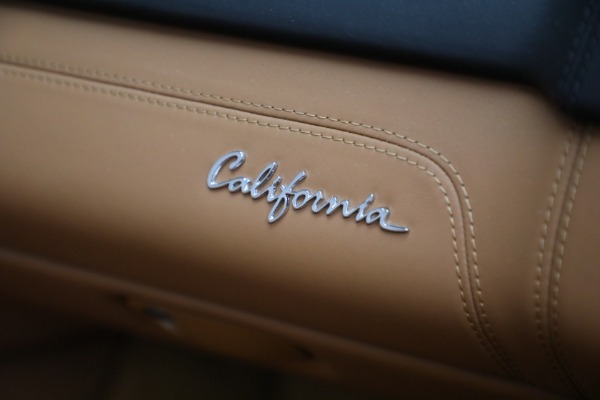 Used 2014 Ferrari California for sale $136,900 at Bentley Greenwich in Greenwich CT 06830 27
